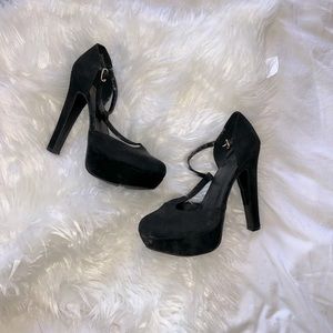 D Mary Jane Heels, Black, Size 8